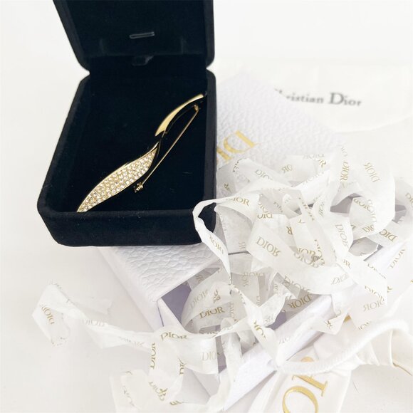 DIOR Vintage Gold Toned Leaf Rhinestone Brooch Pin 1990s-2000s - Picture 4 of 12